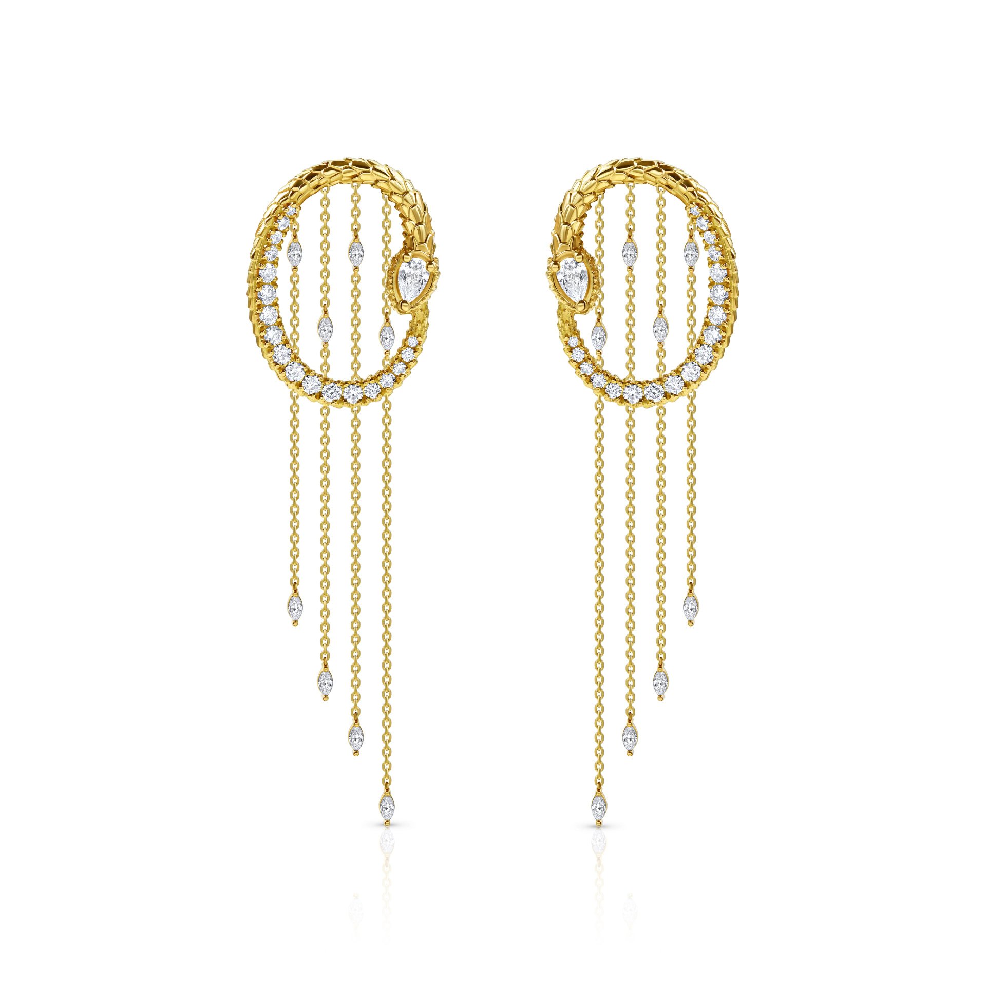 Пусеты-змеи из желтого золота с бриллиантами 0.41 карат.