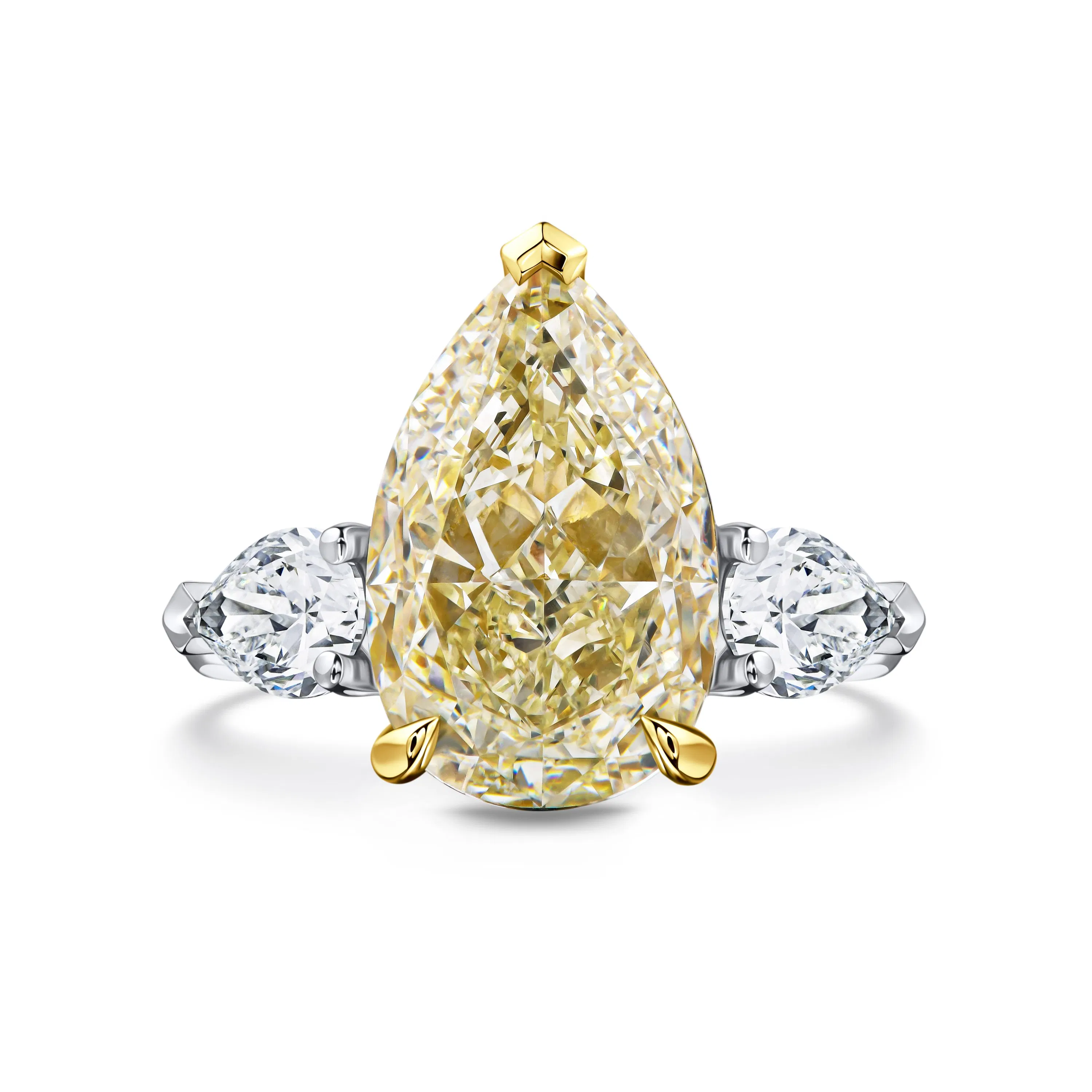 Кольцо с желтым бриллиантом 6.52 карата на белом золоте