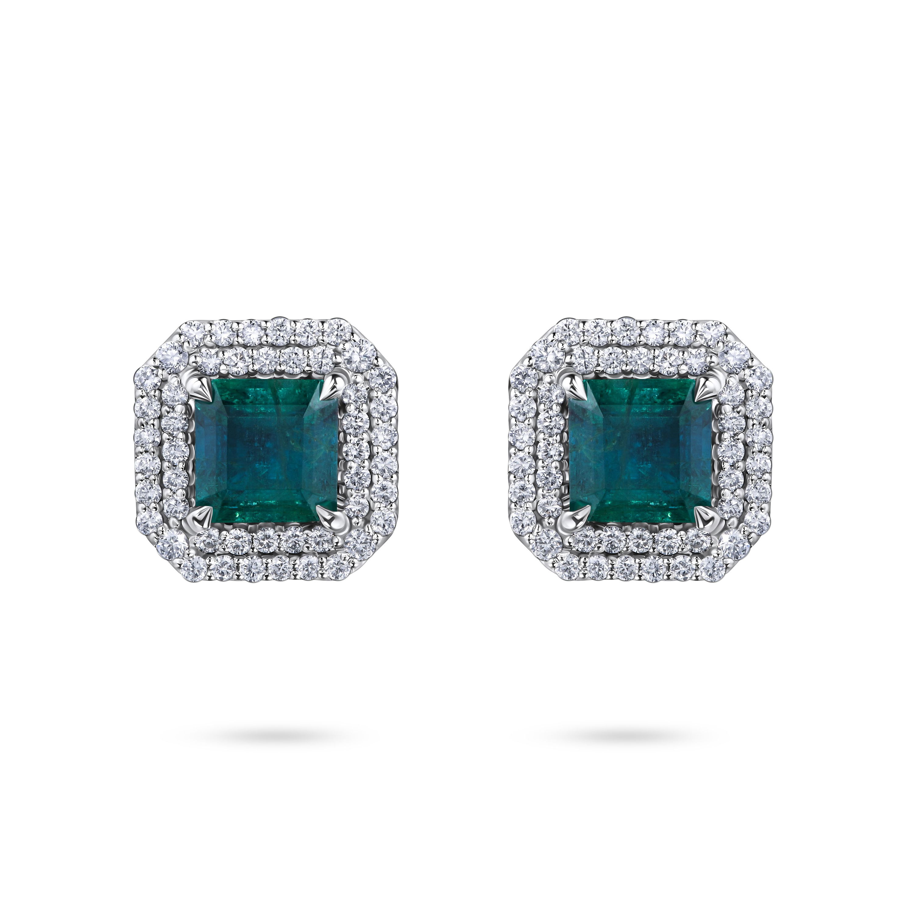 Пусеты из белого золота с изумрудами 1.33 и 1.23 карата