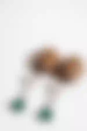 Шеф-кондитер Дарья Шмарова дополнила меню нежными десертами: