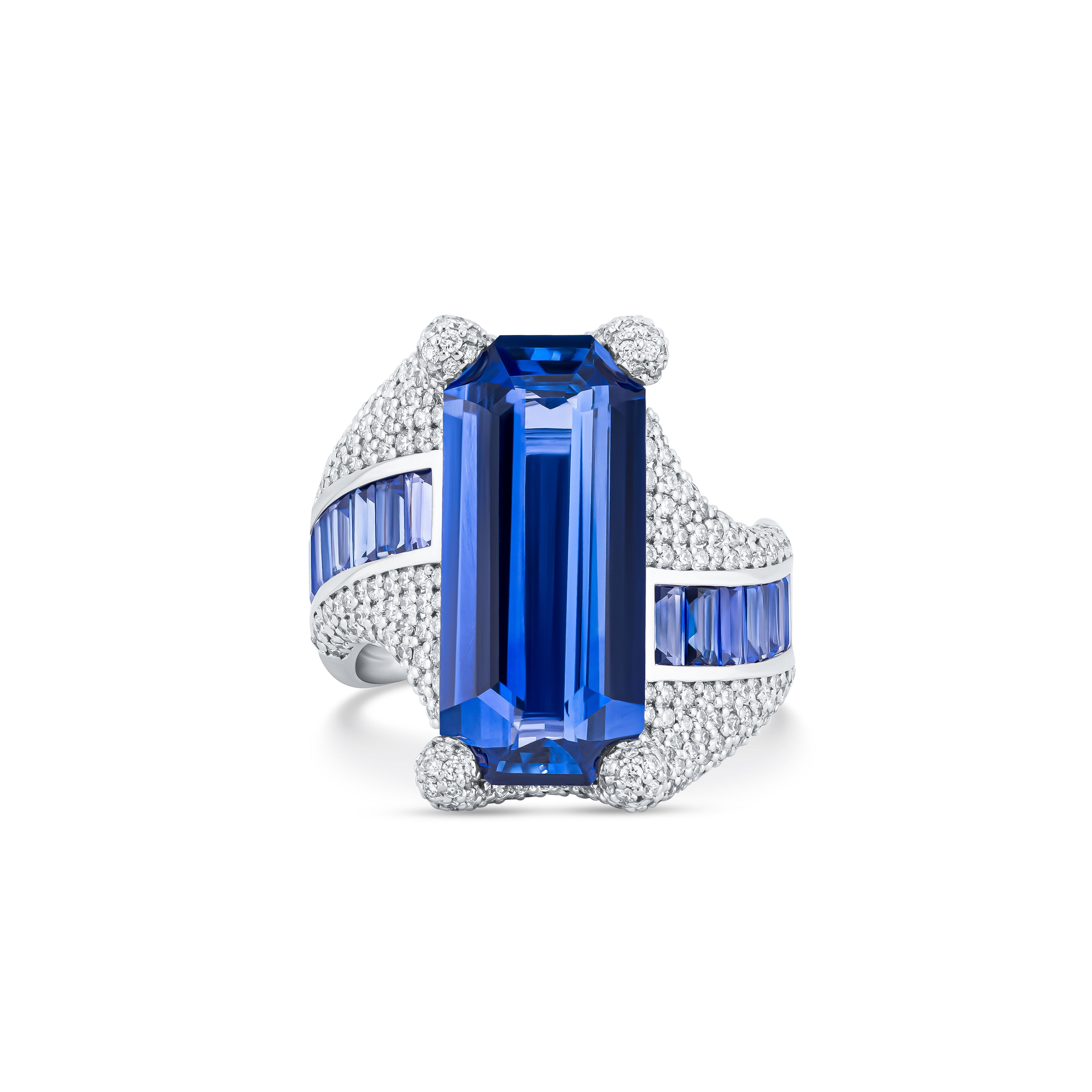 Кольцо с сапфиром 7.85 карат в белом золоте от Parure Atelier