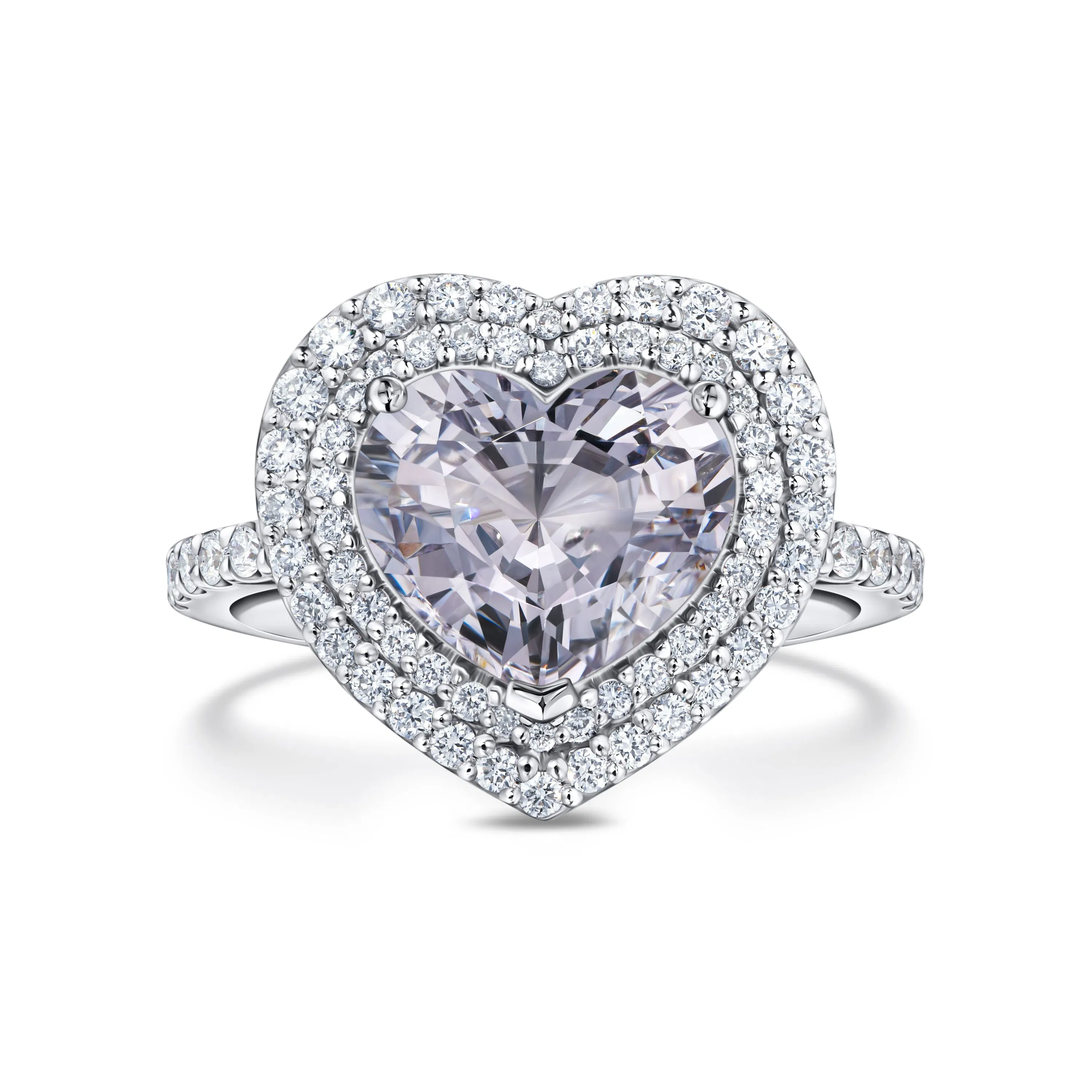 Кольцо из белого золота с центральной шпинелью 3.14 карата