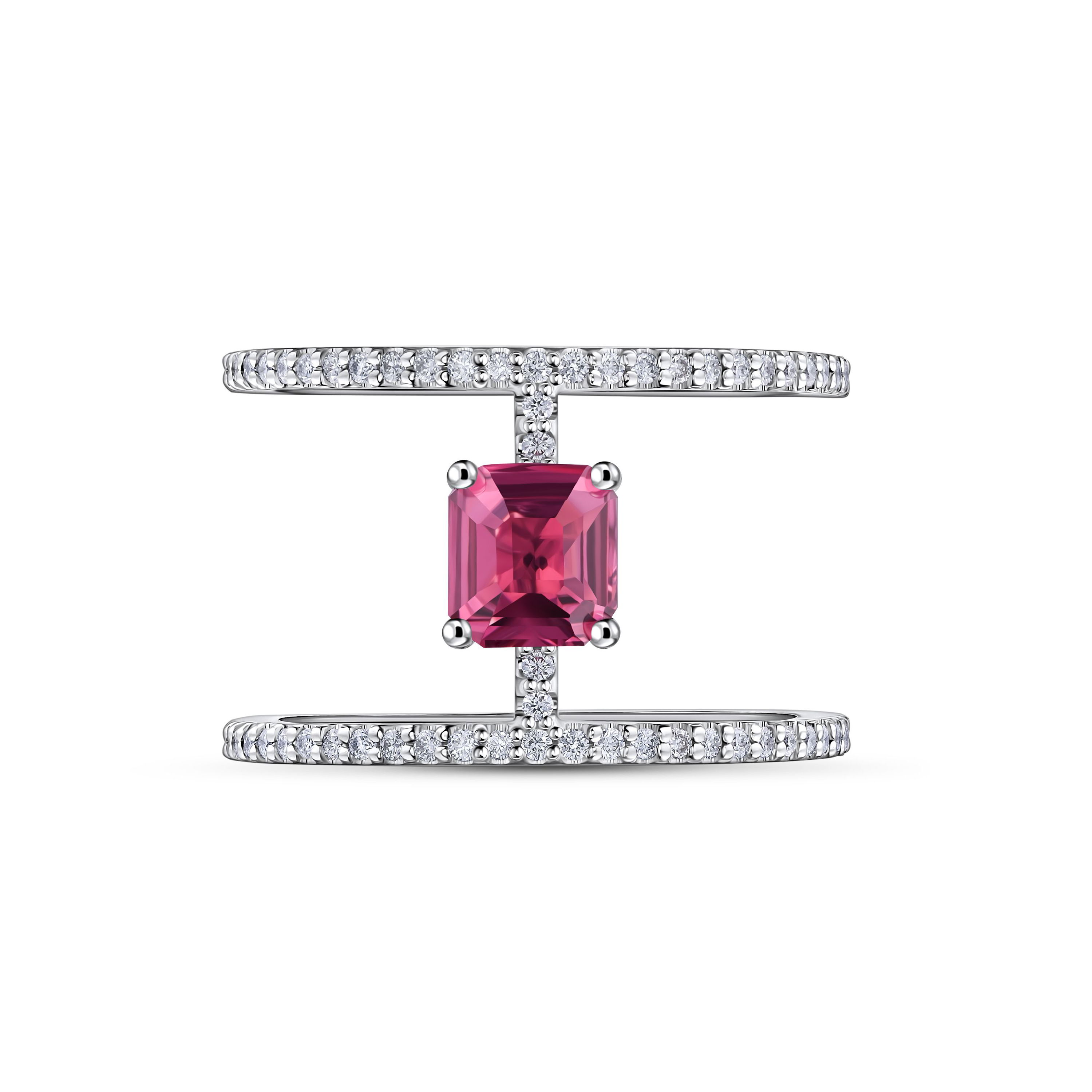 Кольцо из белого золота с центральной шпинелью 0.98 карат