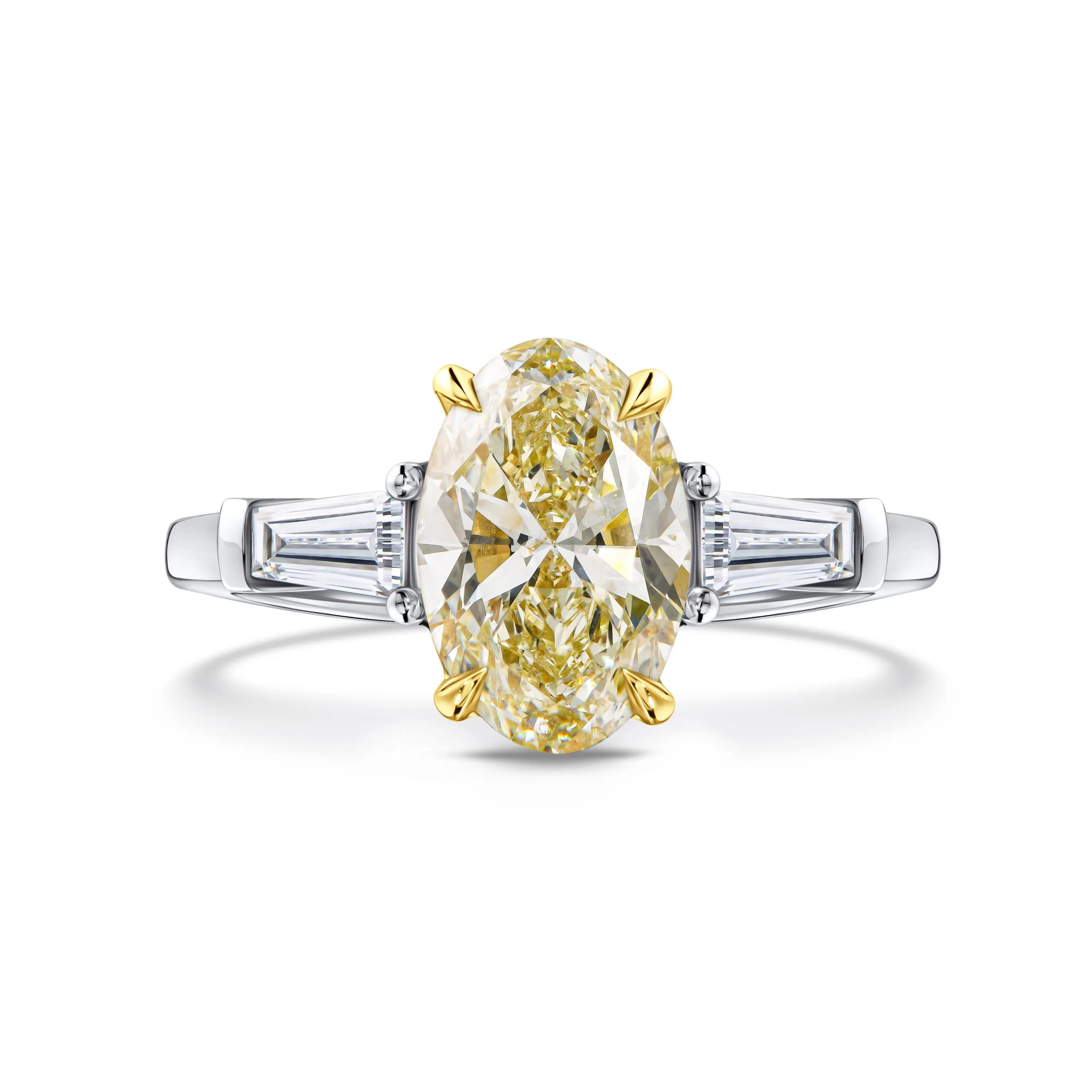 Кольцо с желтым бриллиантом 2.02 карата в белом золоте