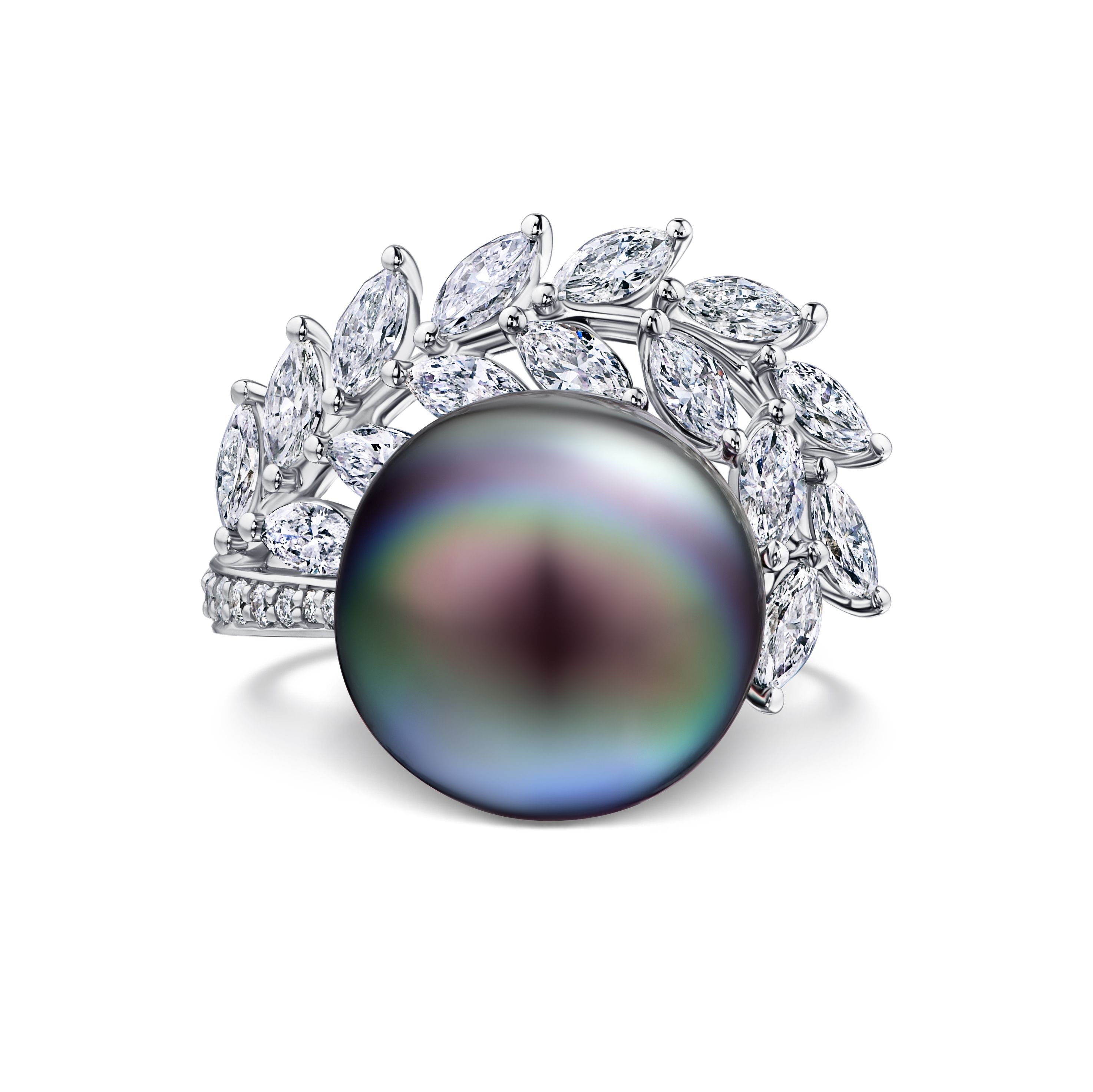 Кольцо с черным жемчугом 12.33 карата в белом золоте