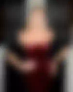 Виктория Шелягова обратила внимание на интенсивно-красную шпинель Махенге