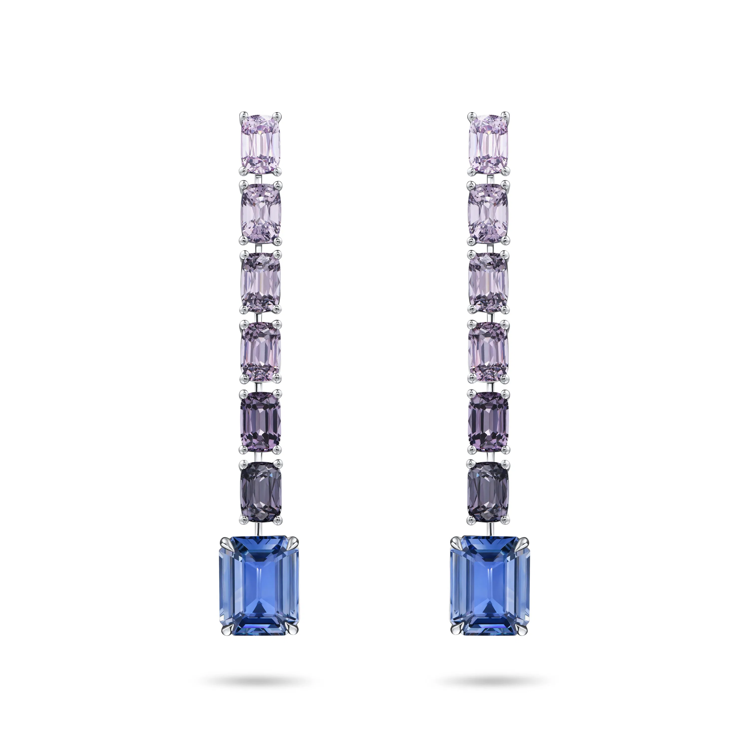 Серьги из белого золота с сапфирами 4.07 и 4.24 карата