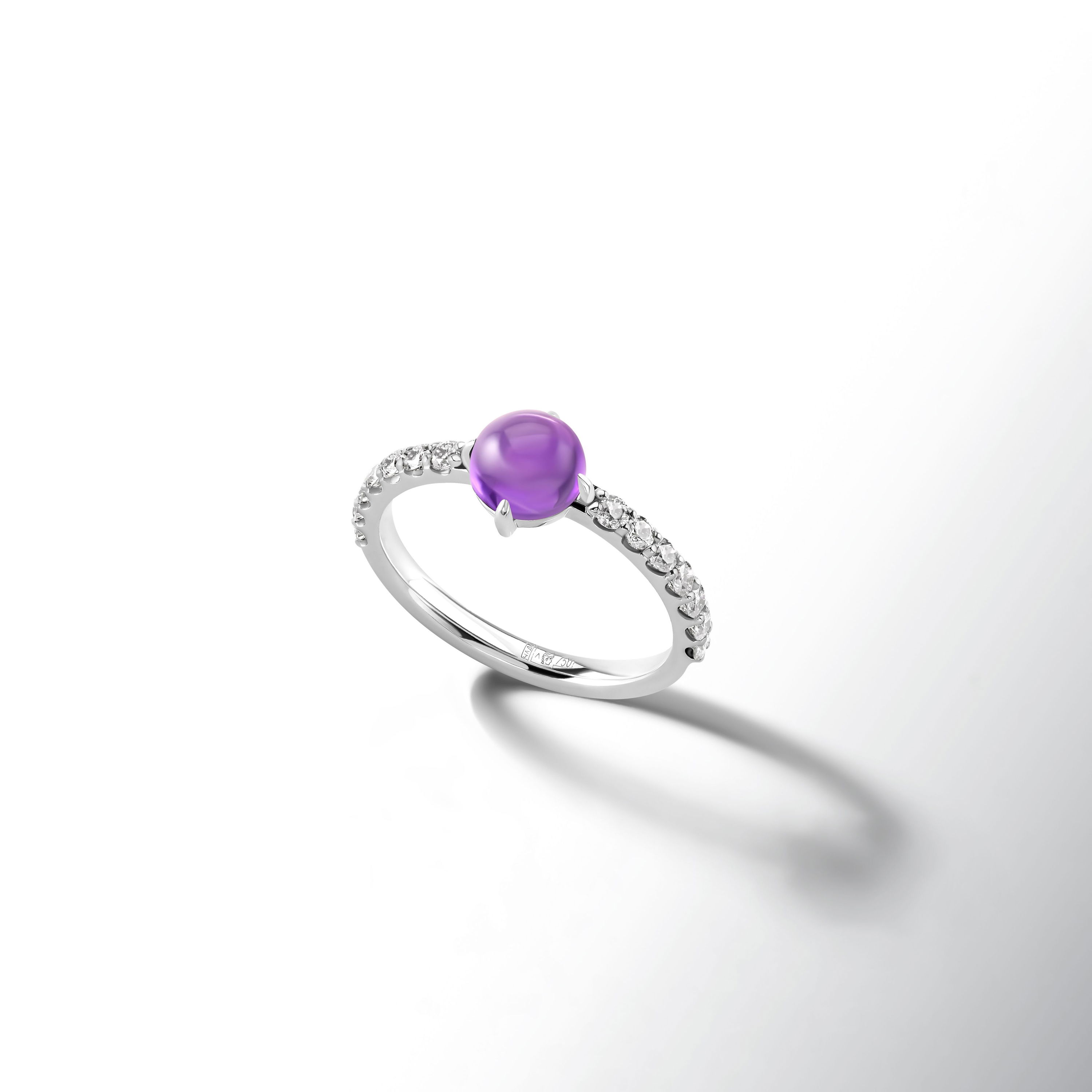 Кольцо из белого золота с аметистом и бриллиантами 0.48 карат