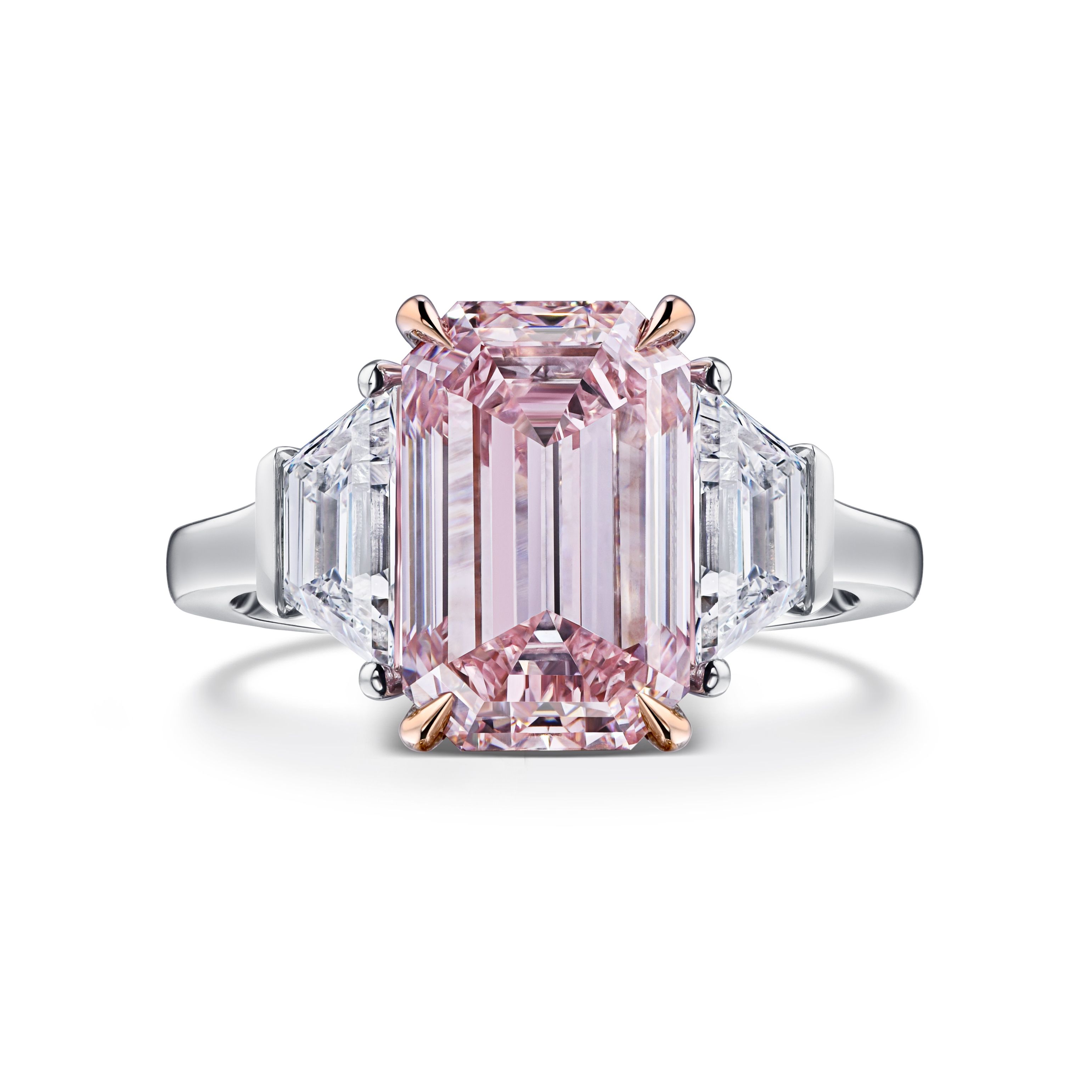 Кольцо с розовым бриллиантом 3.58 карат в белом золоте