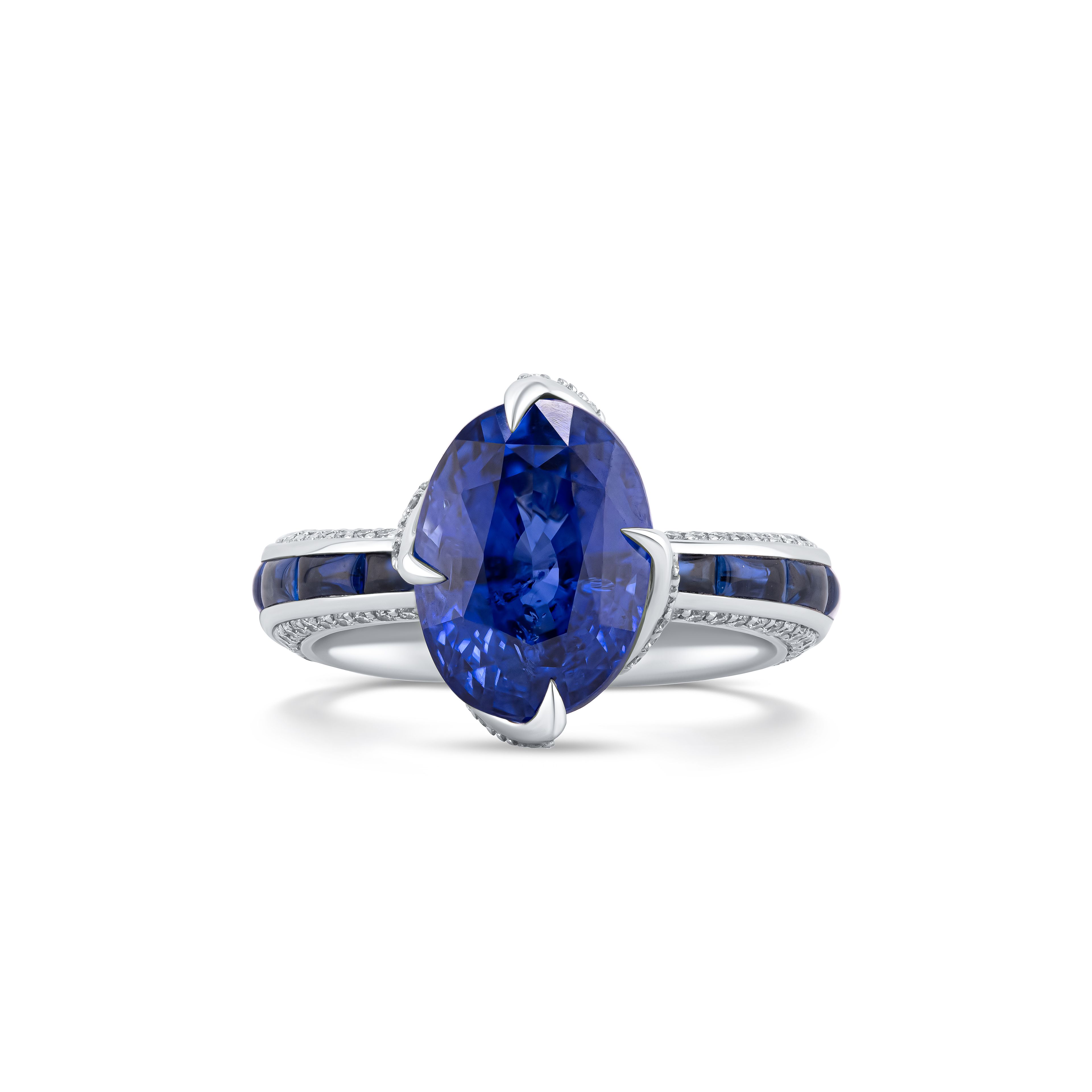 Кольцо из белого золота с сапфиром 6.05 карата, дизайн Parure Atelier