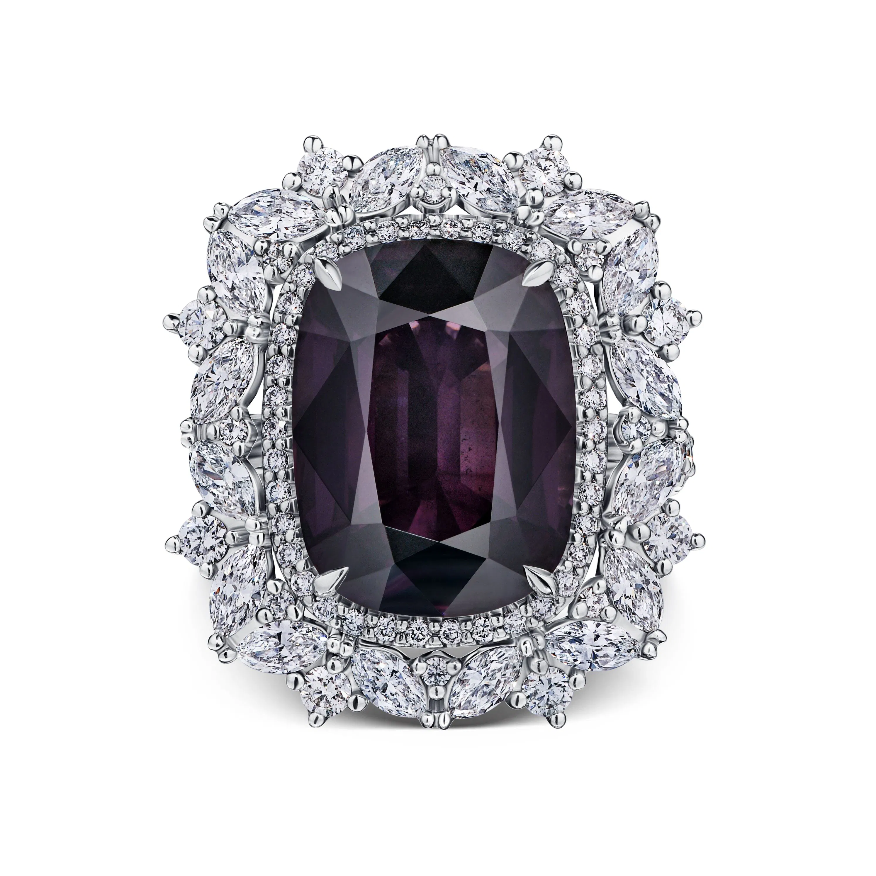 Кольцо из белого золота с крупной шпинелью 8.99 карата