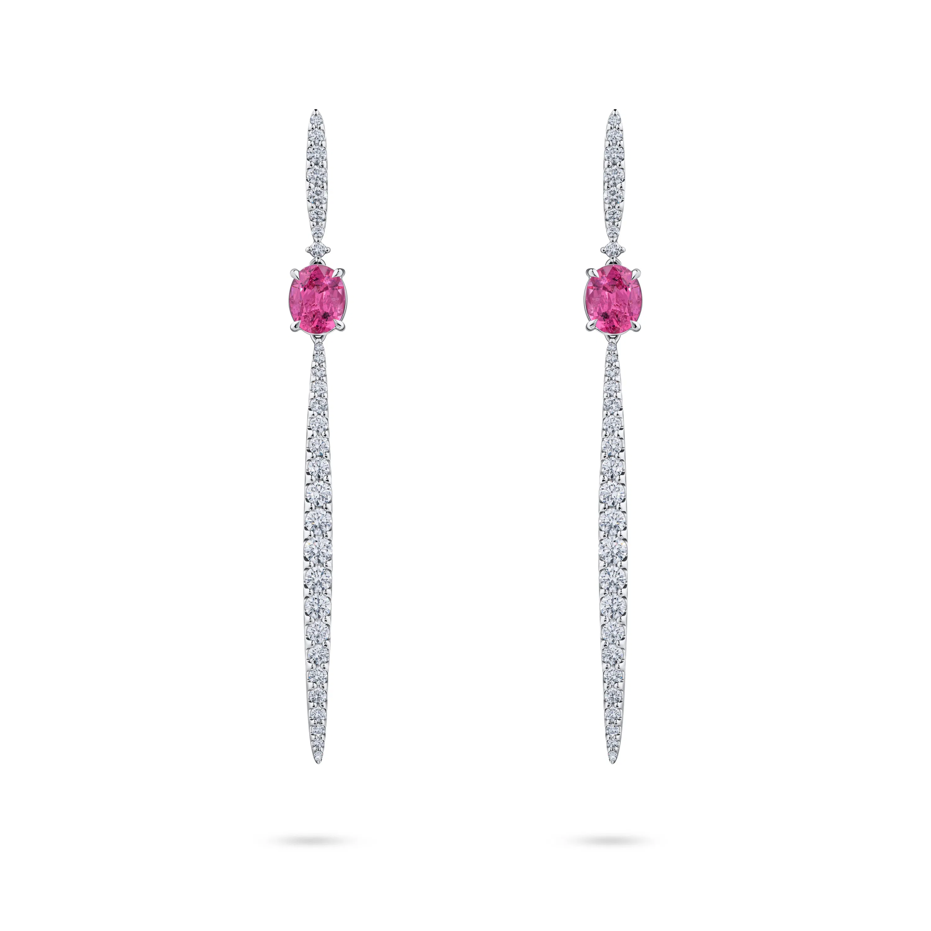 Серьги из белого золота с двумя шпинелями весом 0.97 и 0.92 карата