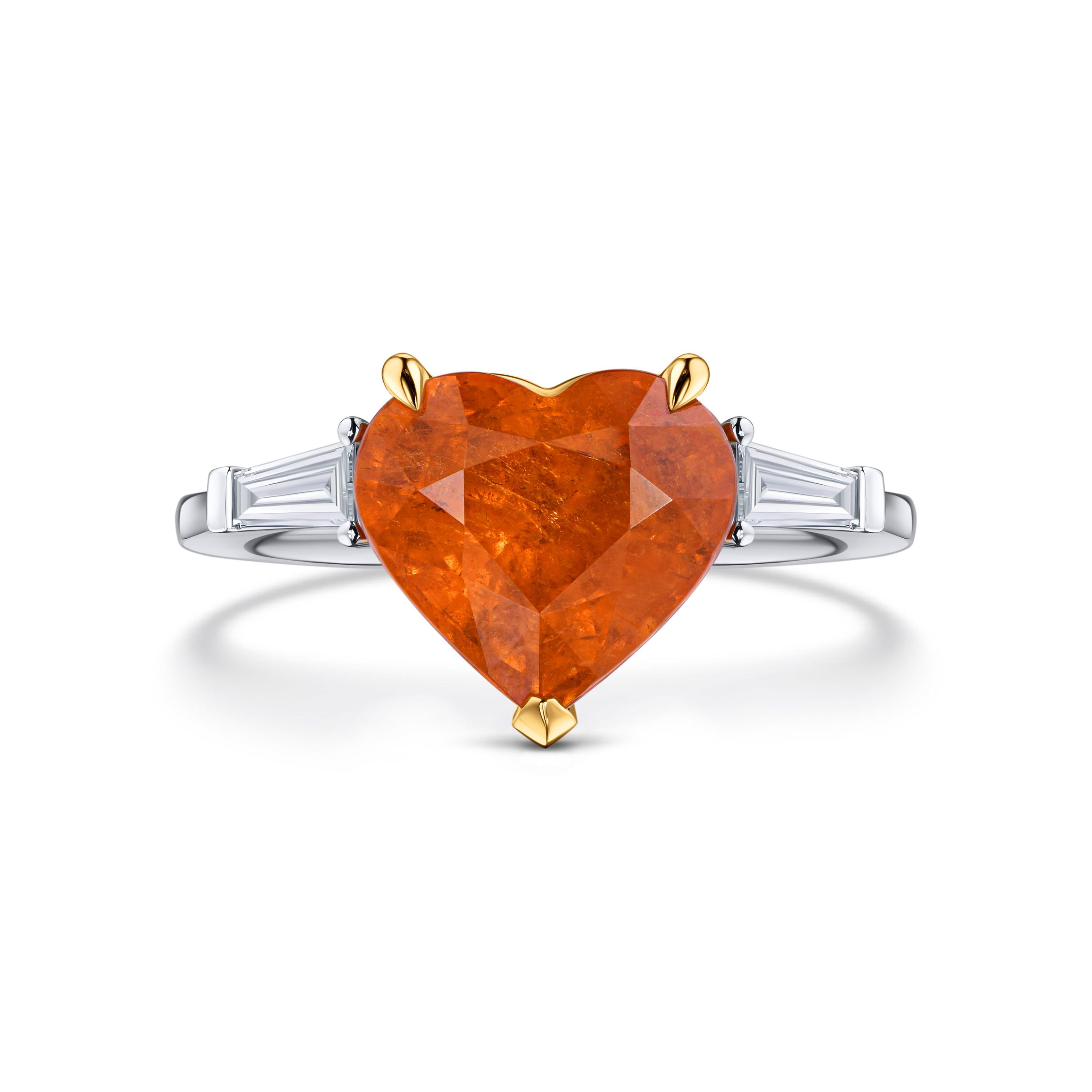 Кольцо из белого золота с крупным спессартином 4.29 карат