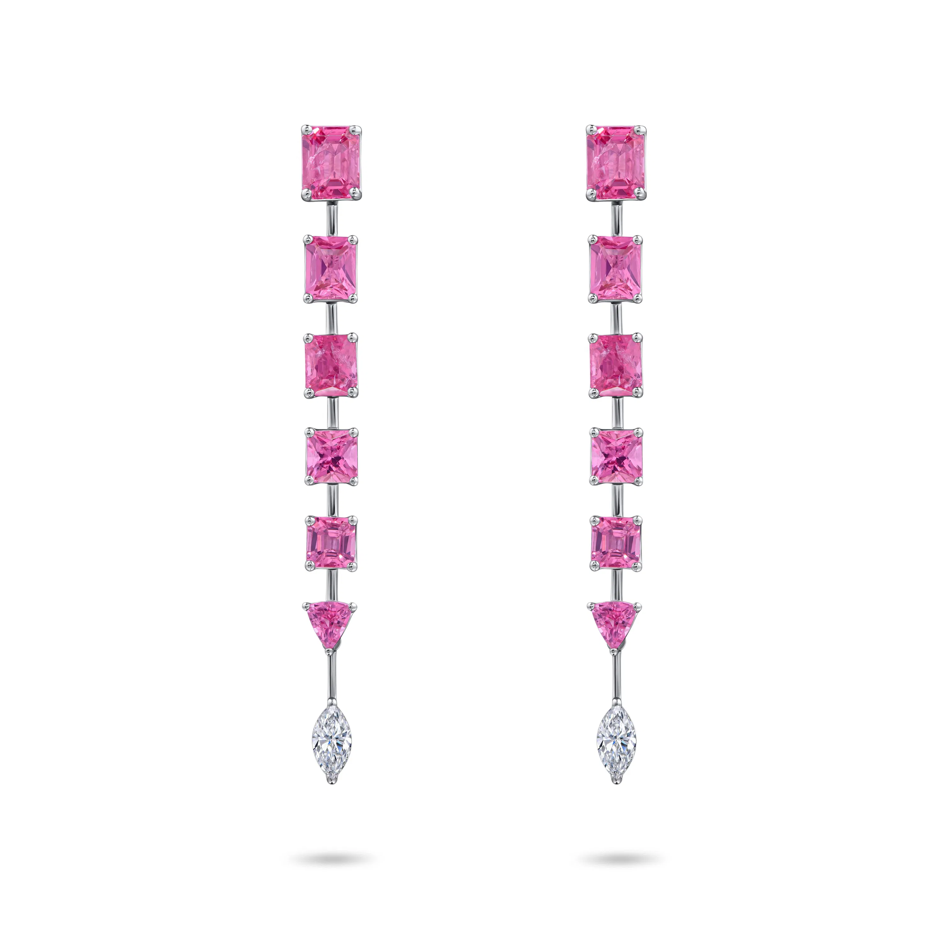 Серьги из белого золота с центральной шпинелью 4.87 карата, вес 5.32 карат