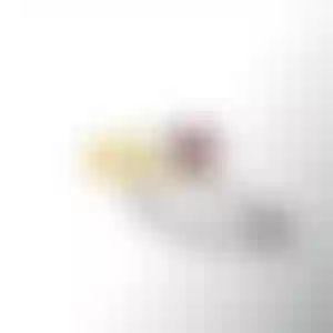 Кольцо с ягодной шпинелью и желтым сапфиром 1.59 карат в желтом золоте